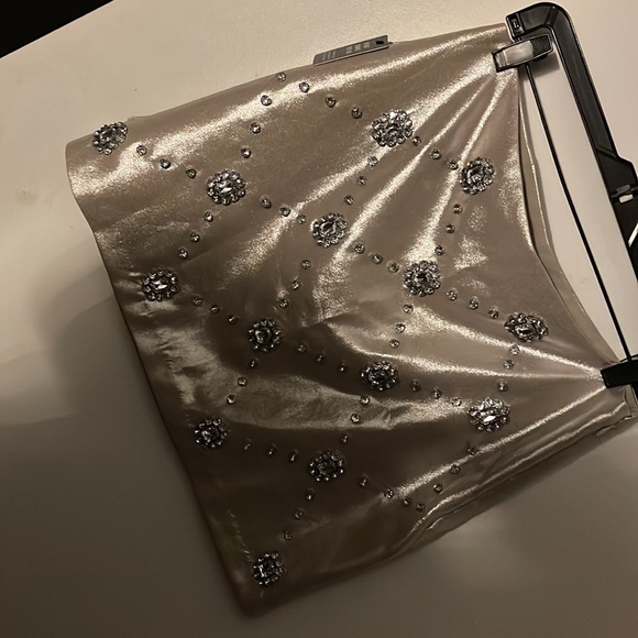 Skirt - Picture 3 of 5